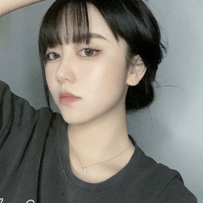 黑白模特