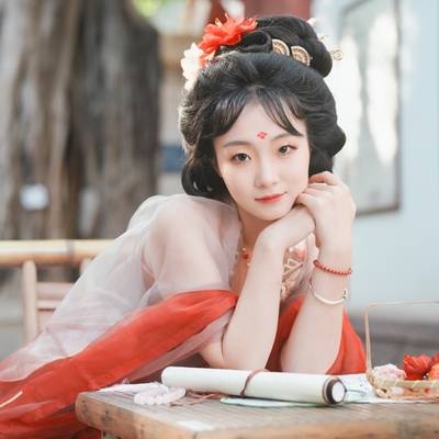 汉服模特