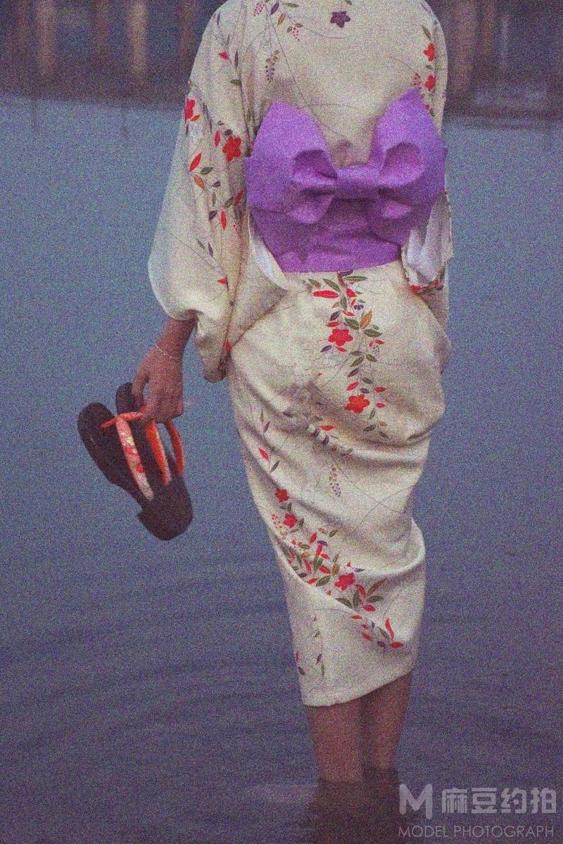 宝丽来模特