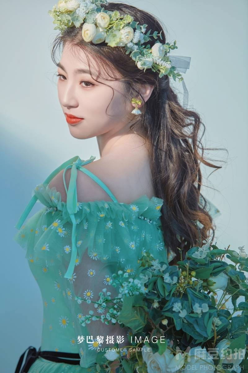 清新模特