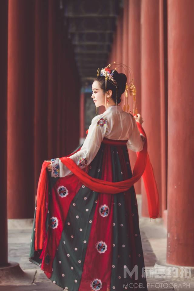 民国模特