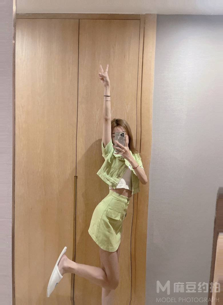 清新模特