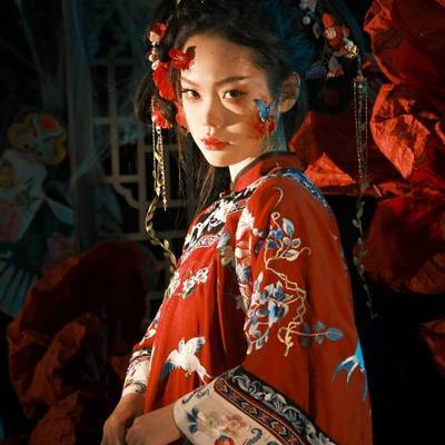 汉服模特