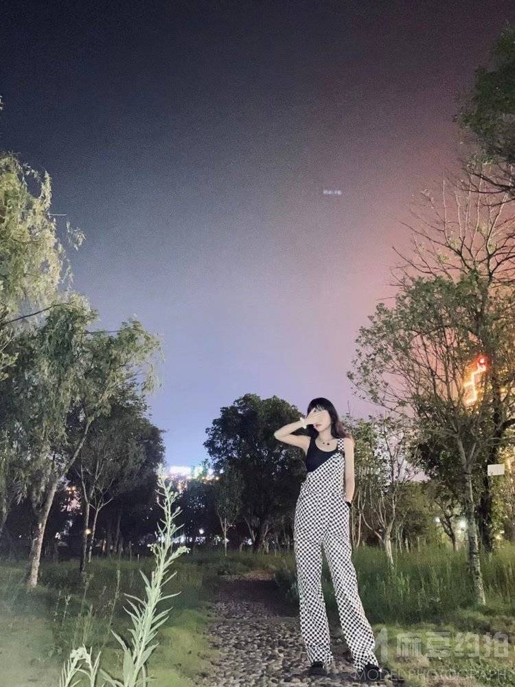 暗黑模特