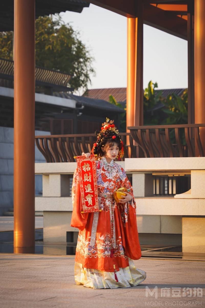 汉服模特