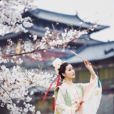 汉服模特