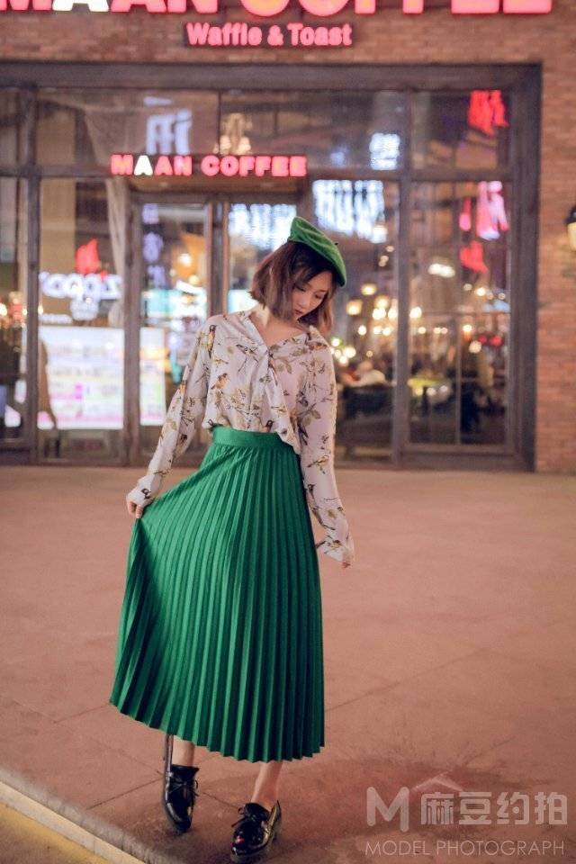 情绪模特