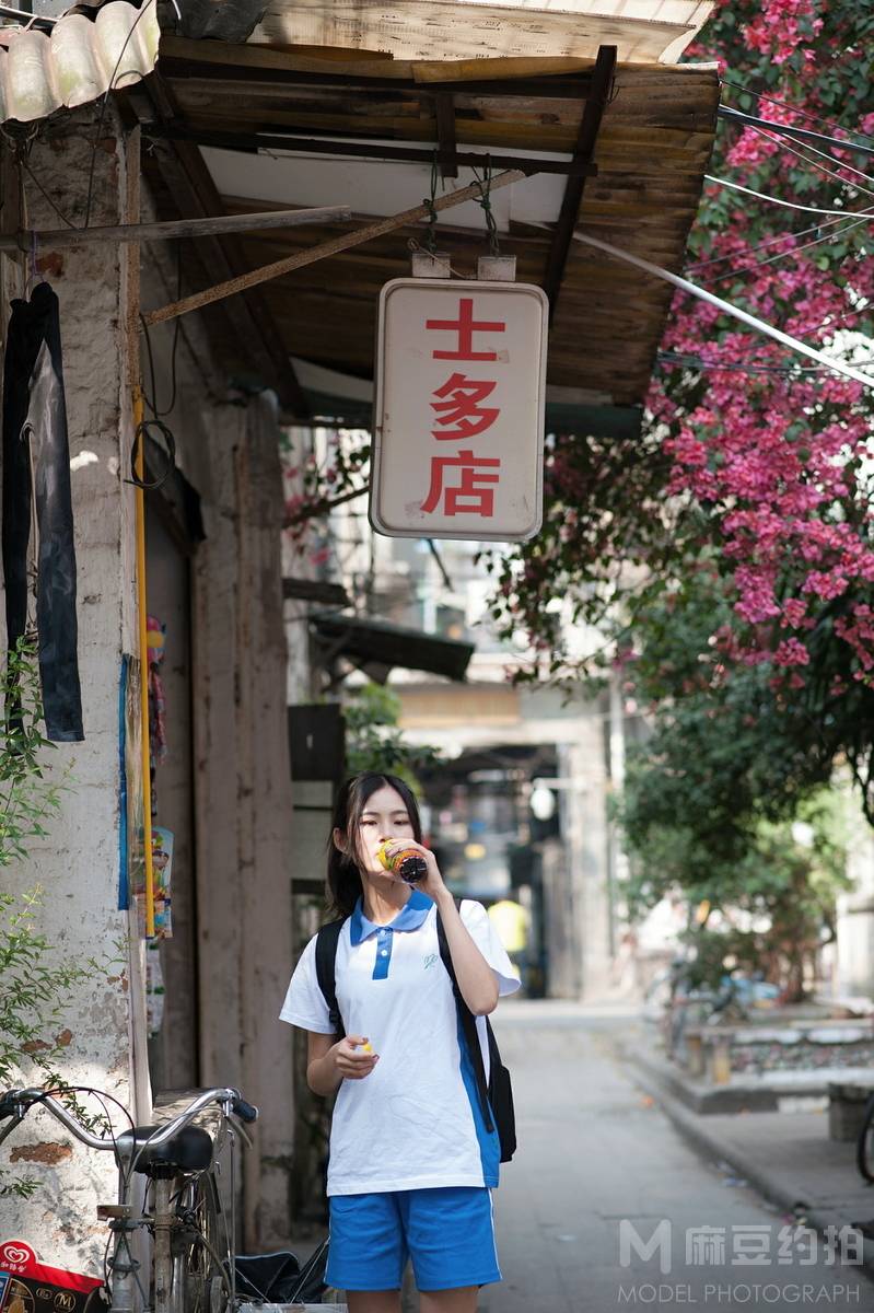 校园模特