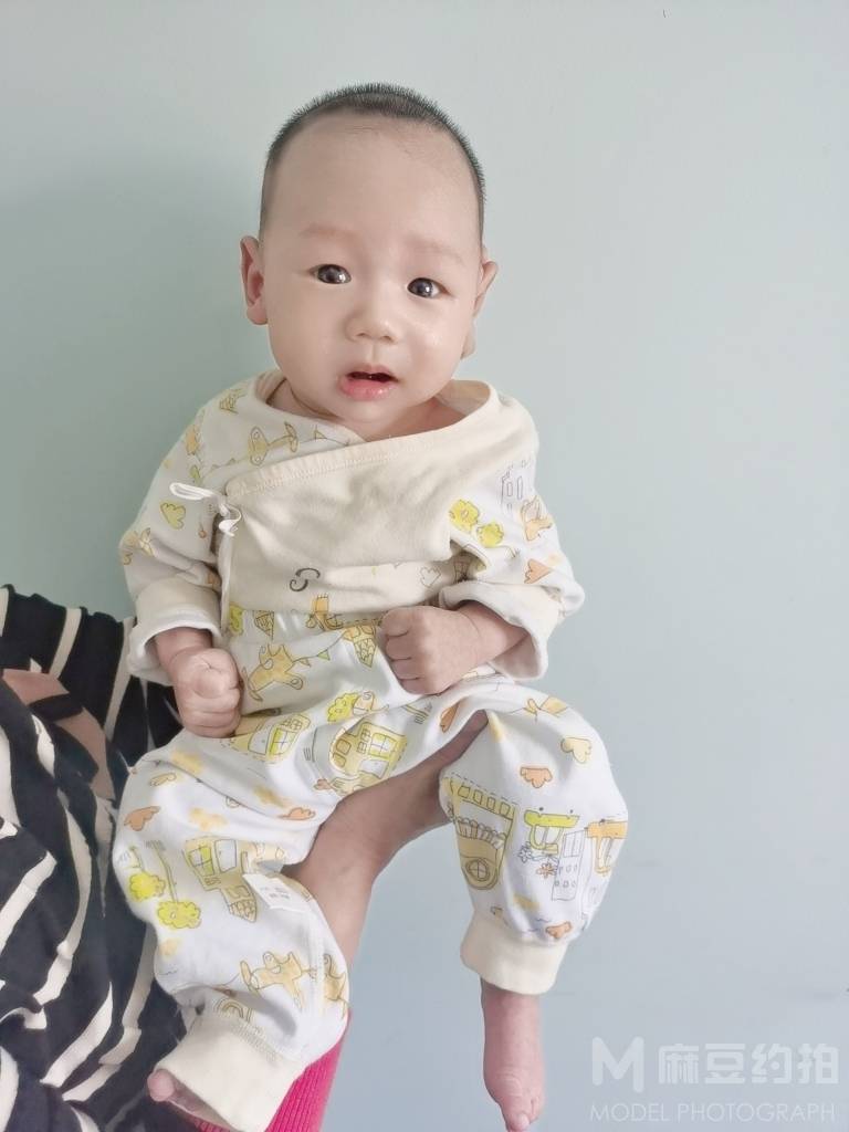 纪实模特