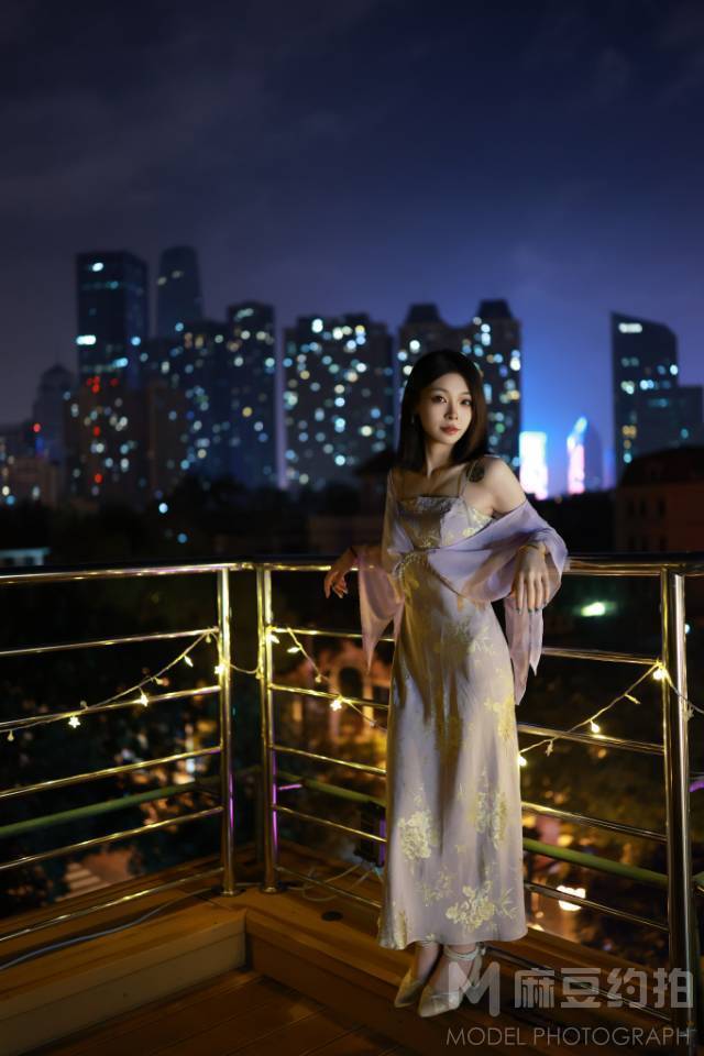 夜景模特