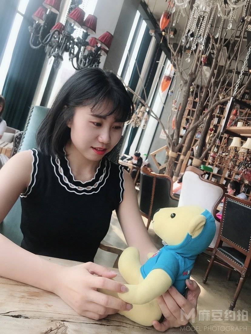 清新模特