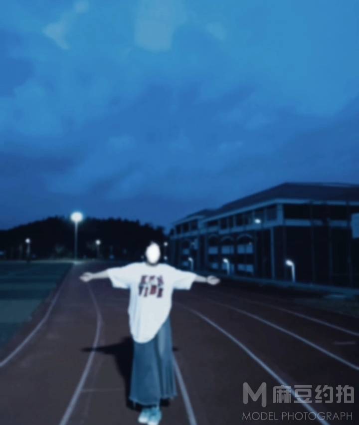 胶片模特