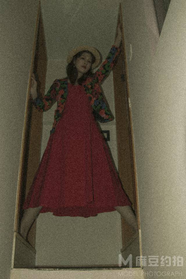胶片模特