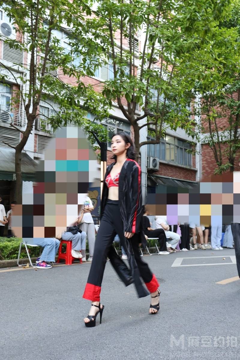 清新模特