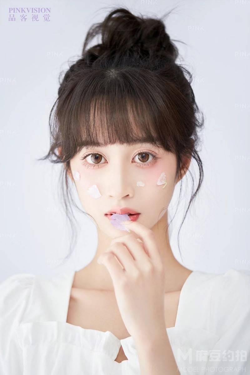 妆容模特