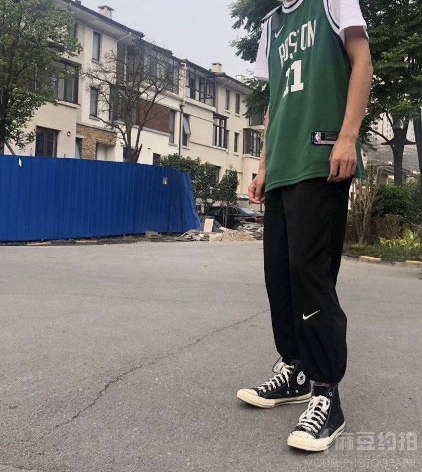 黑白模特