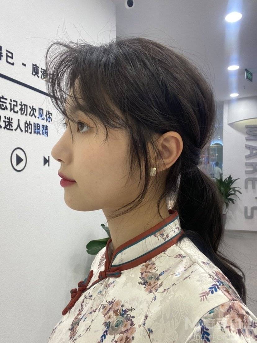 妆容模特
