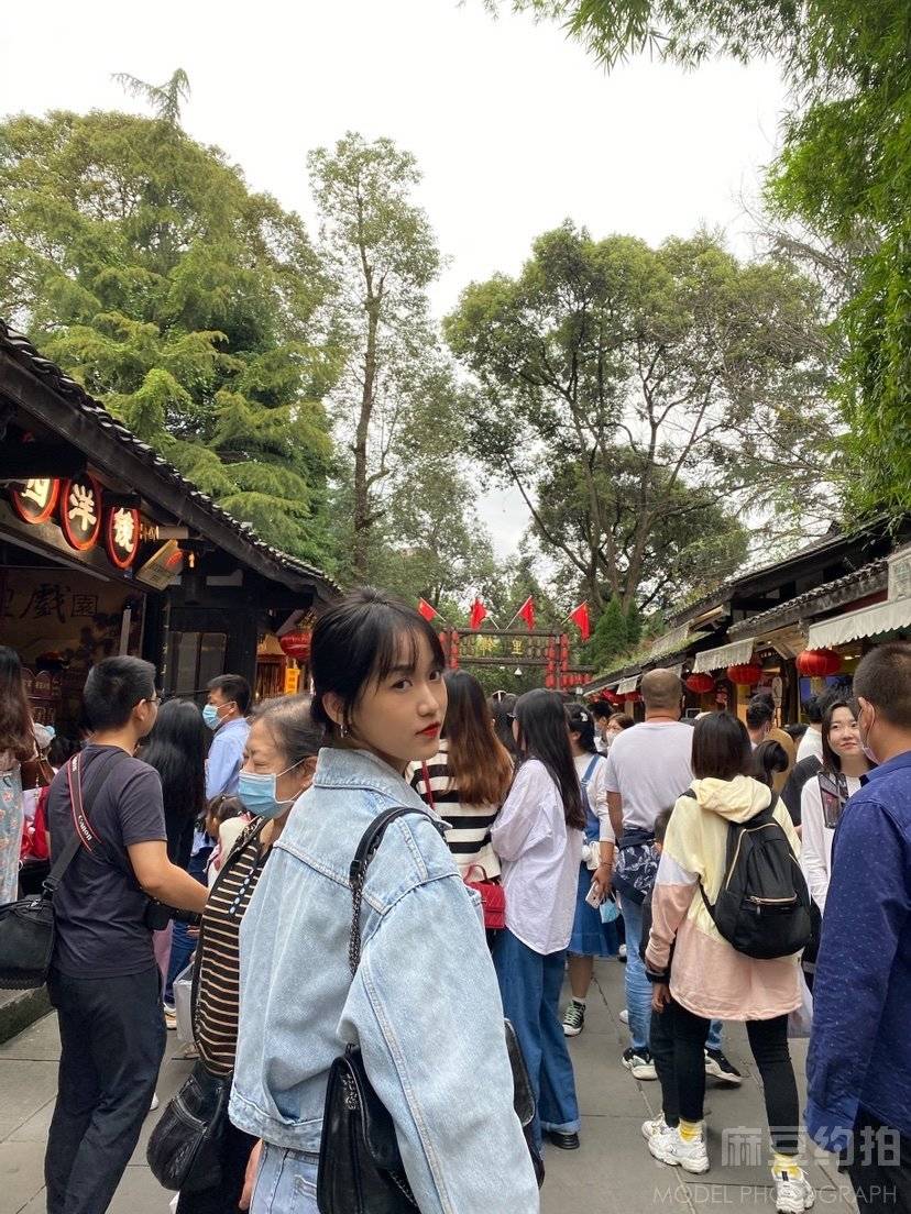 妆容模特