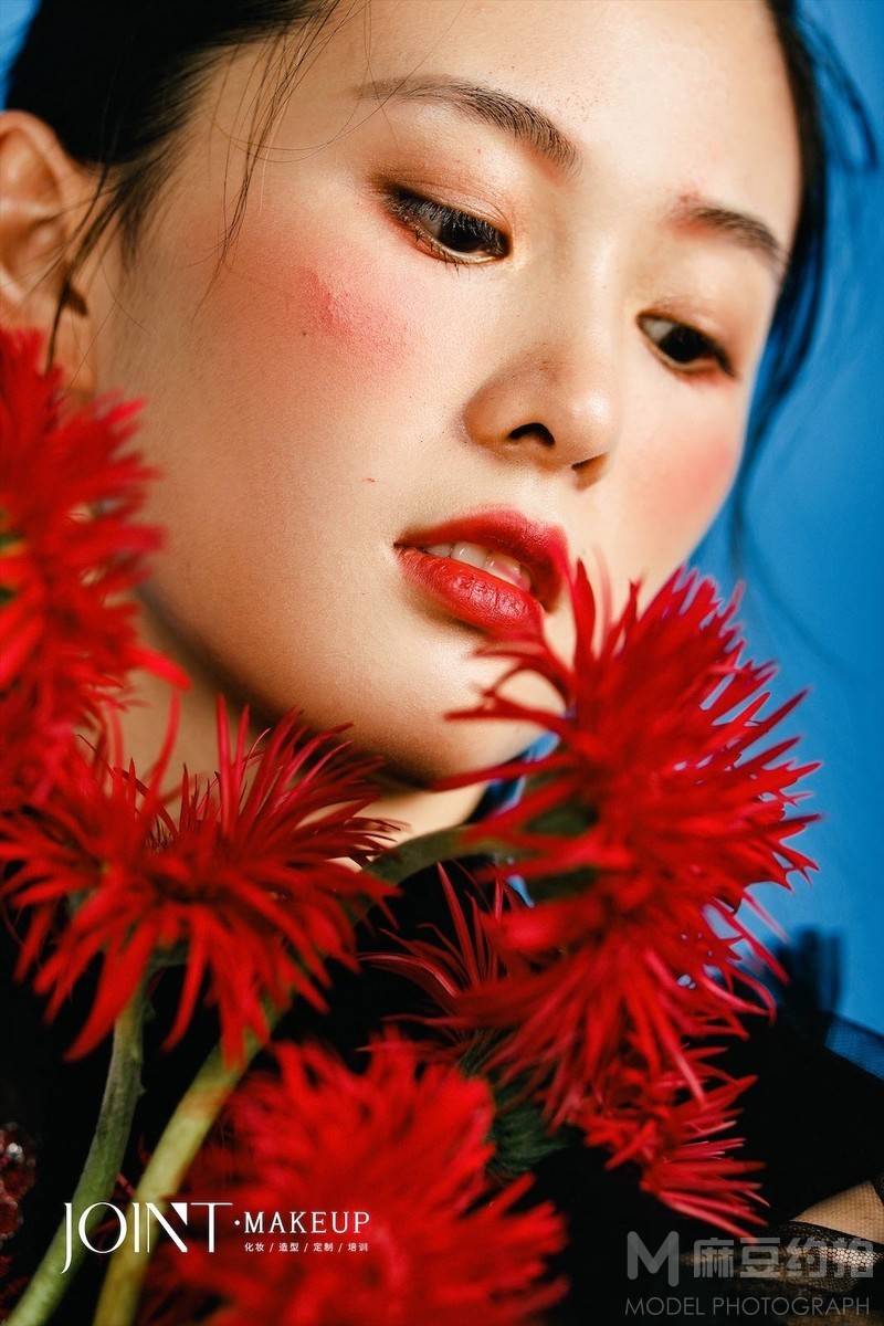 妆容模特