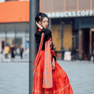汉服模特