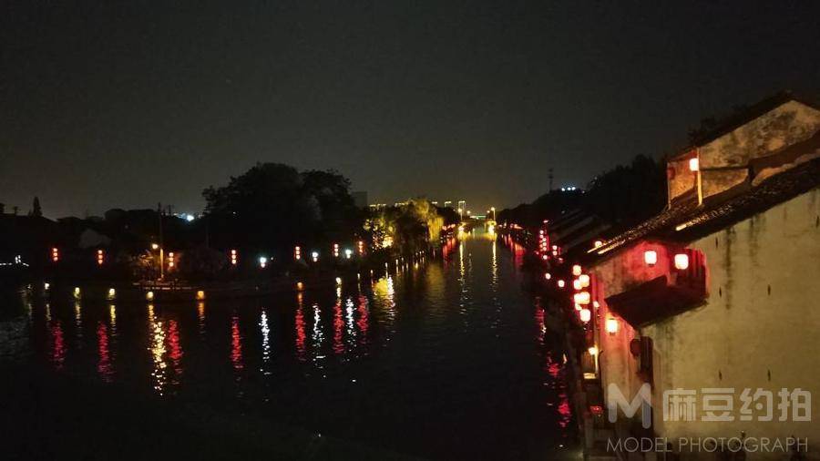 夜景模特