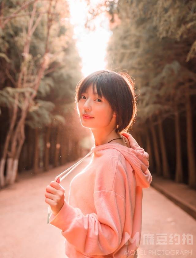 校园模特