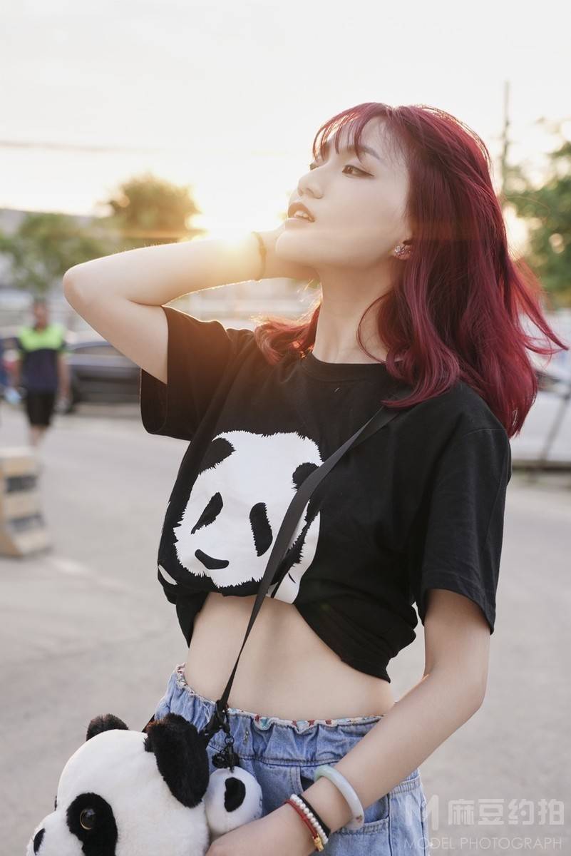 情绪模特