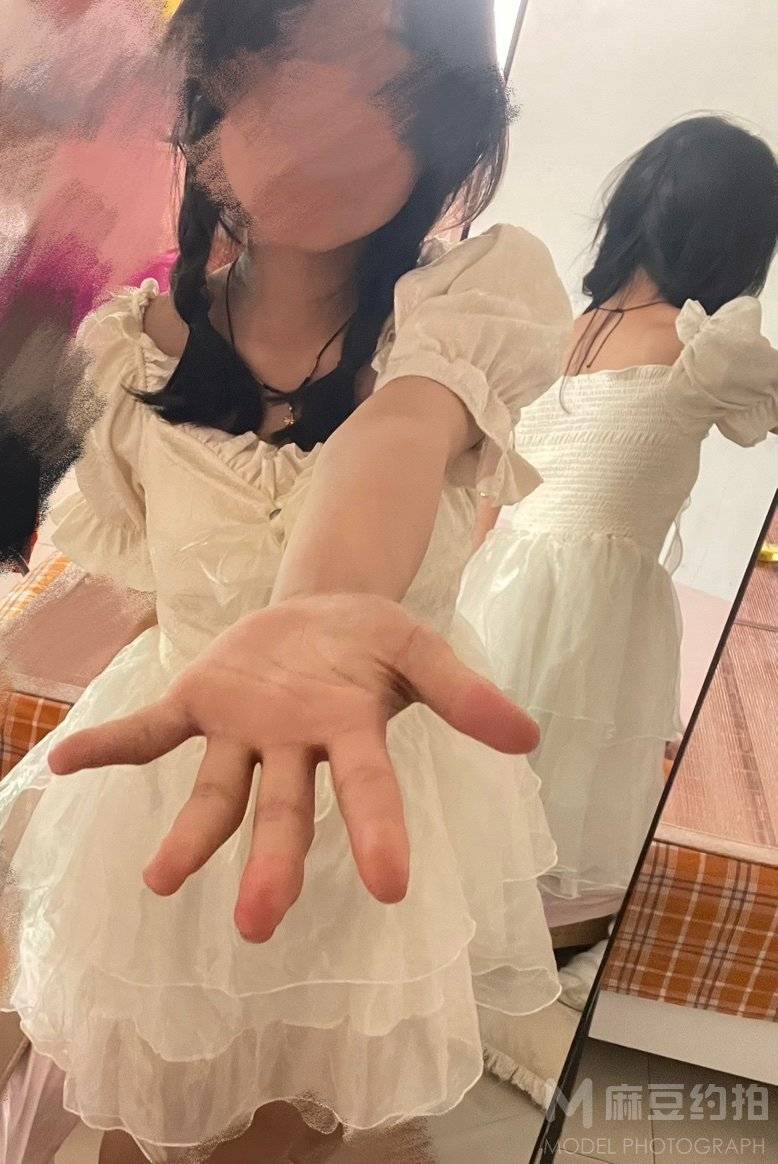 黑白模特