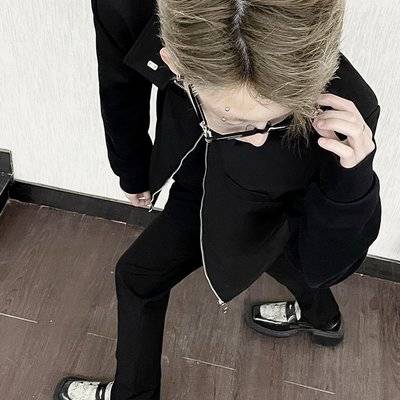 黑白模特
