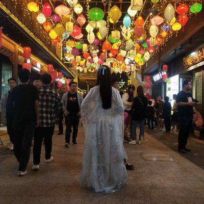 汉服模特