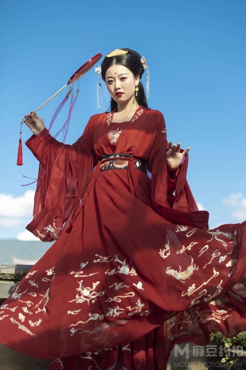 汉服模特