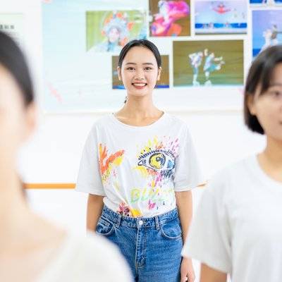 校园模特