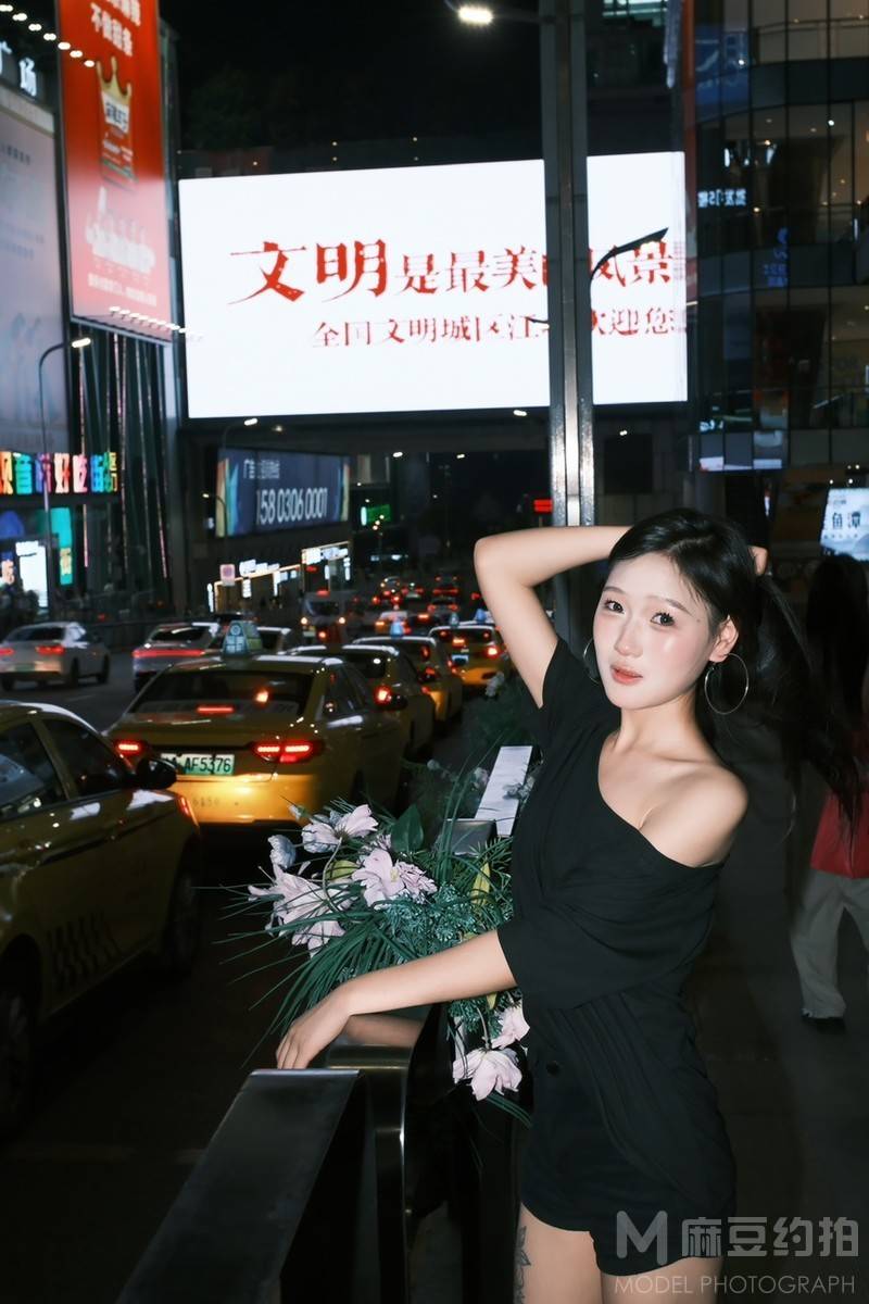 夜景模特