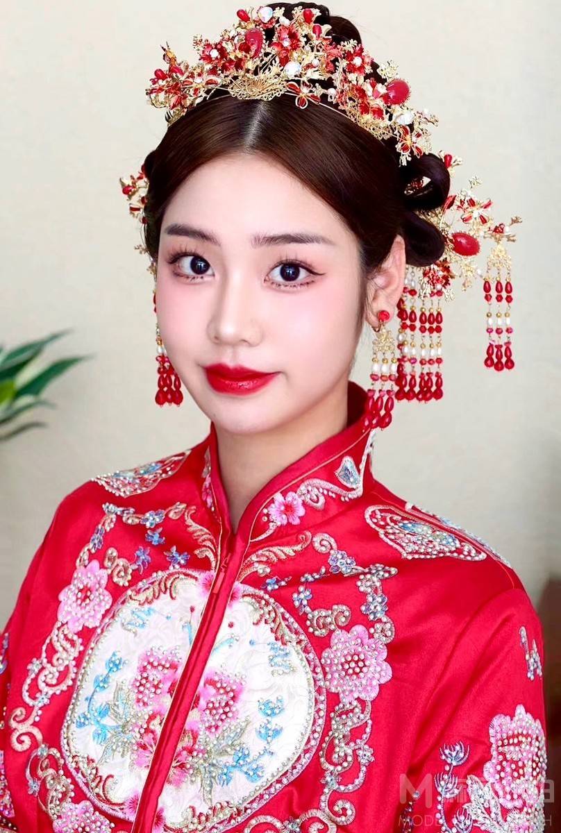 妆容模特
