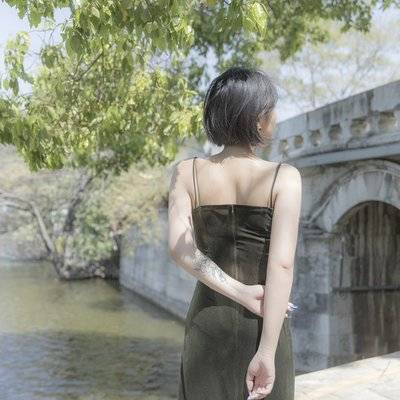黑白模特
