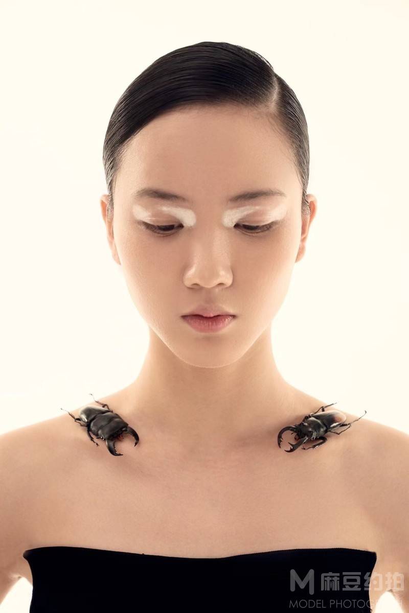 妆容模特