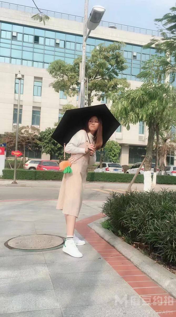 校园模特