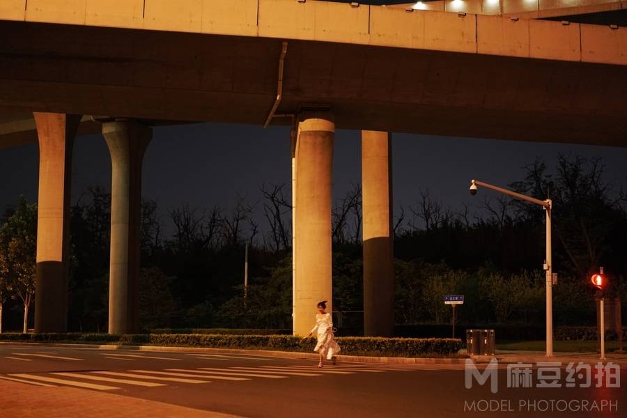 夜景模特