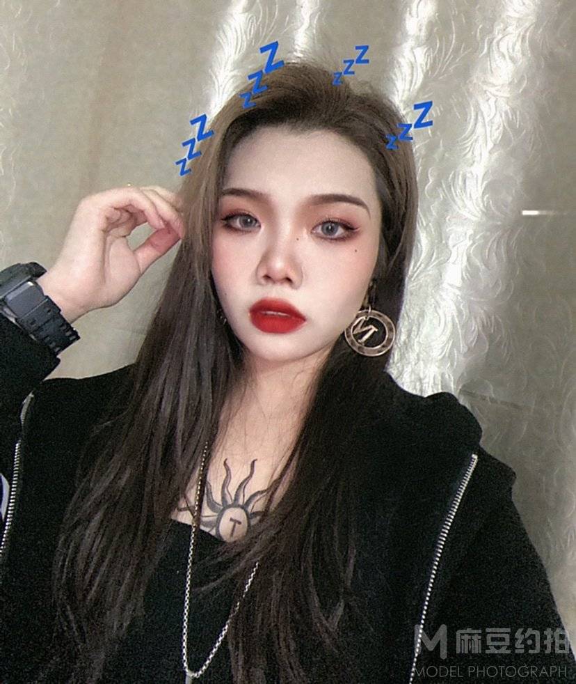 妆容模特