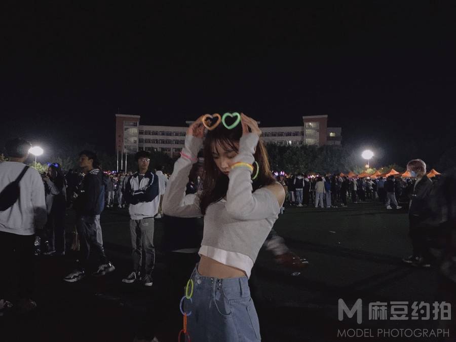 校园模特