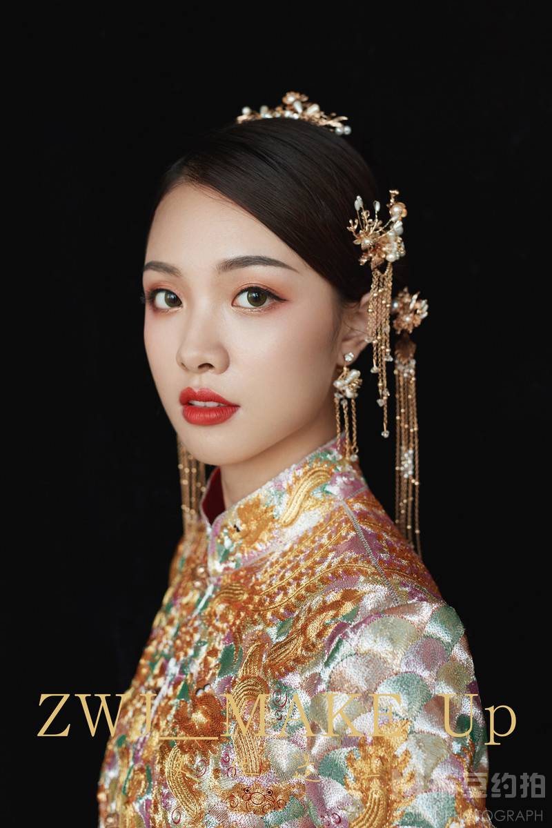 妆容模特