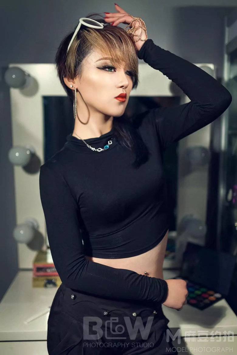 纪实模特