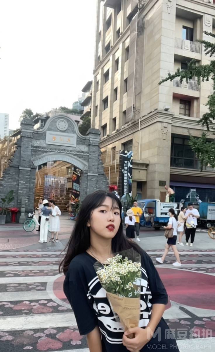 校园模特