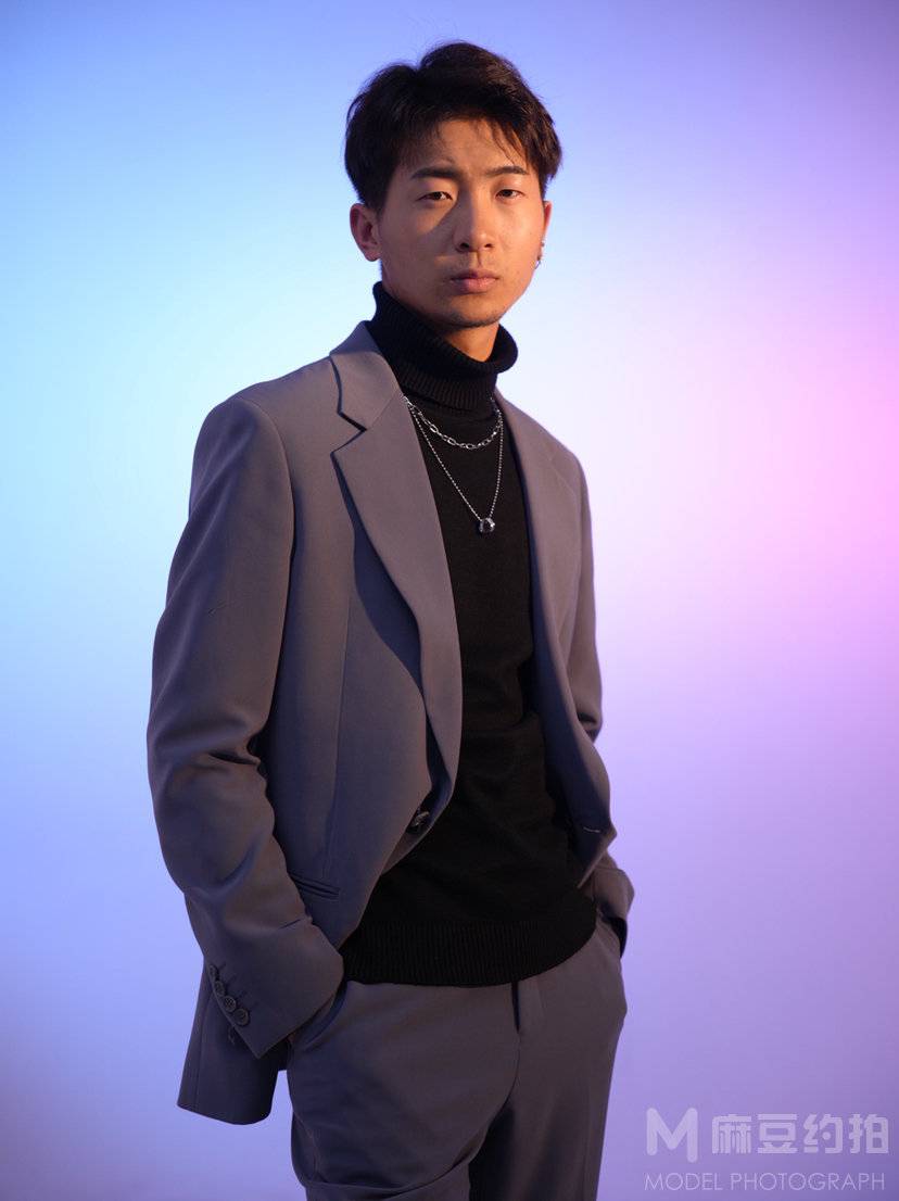 黑白模特