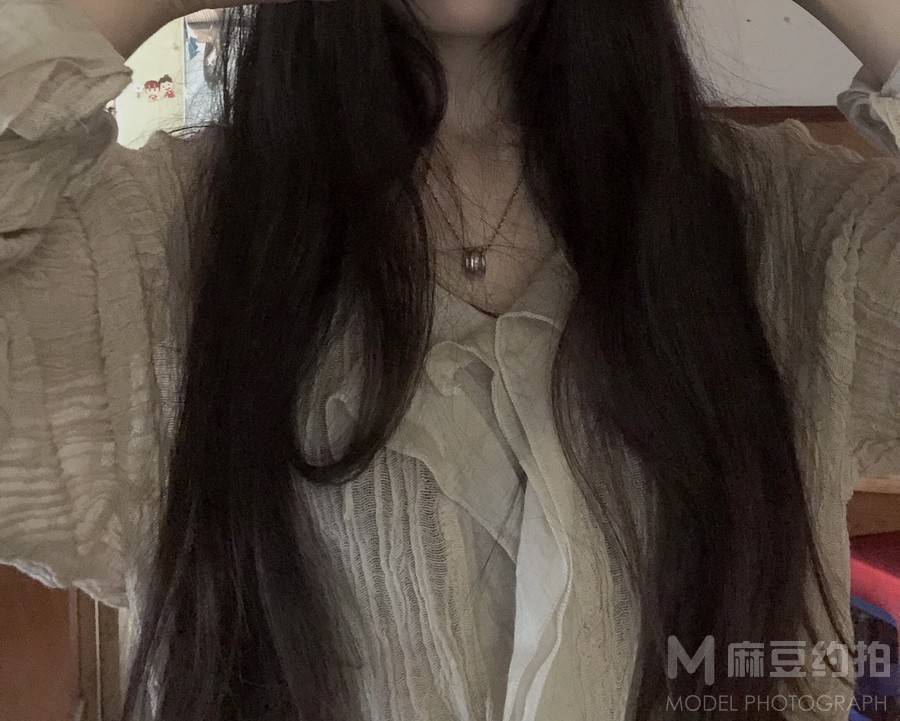 黑白模特