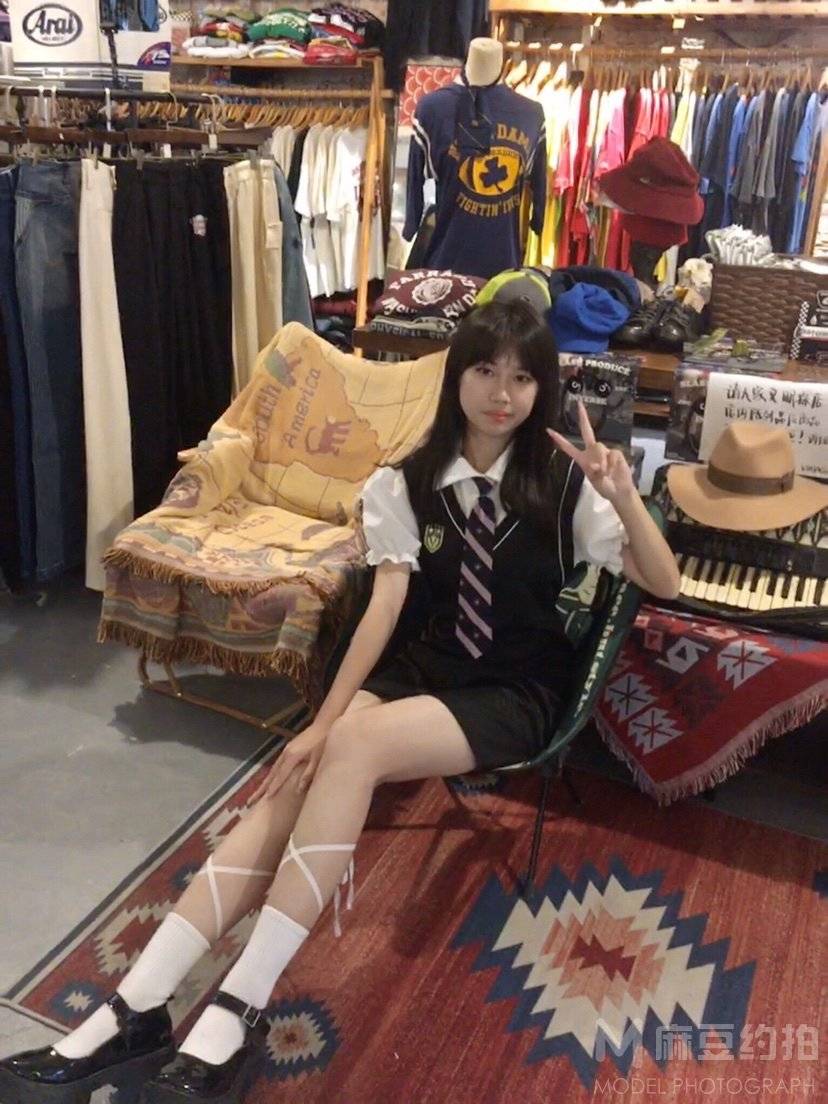 校园模特