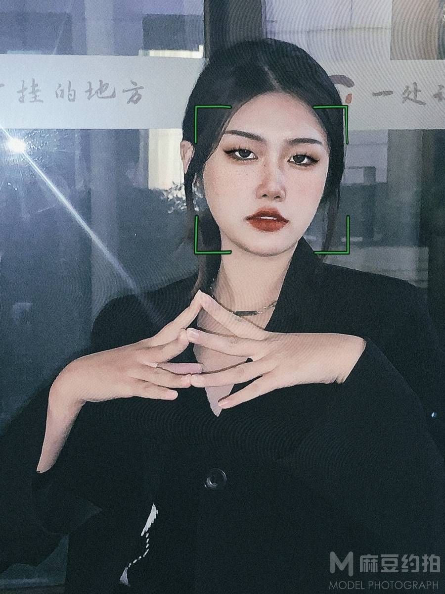 妆容模特