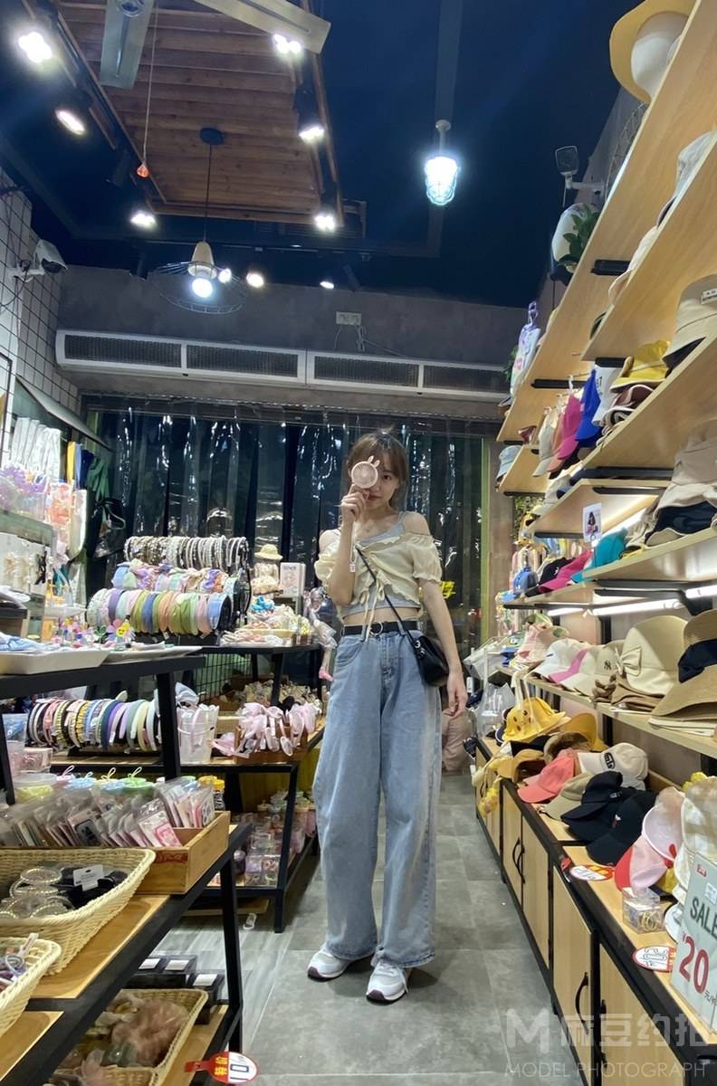 妆容模特
