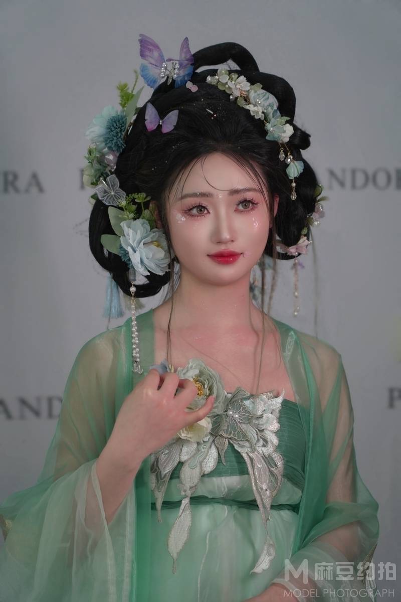 清新模特
