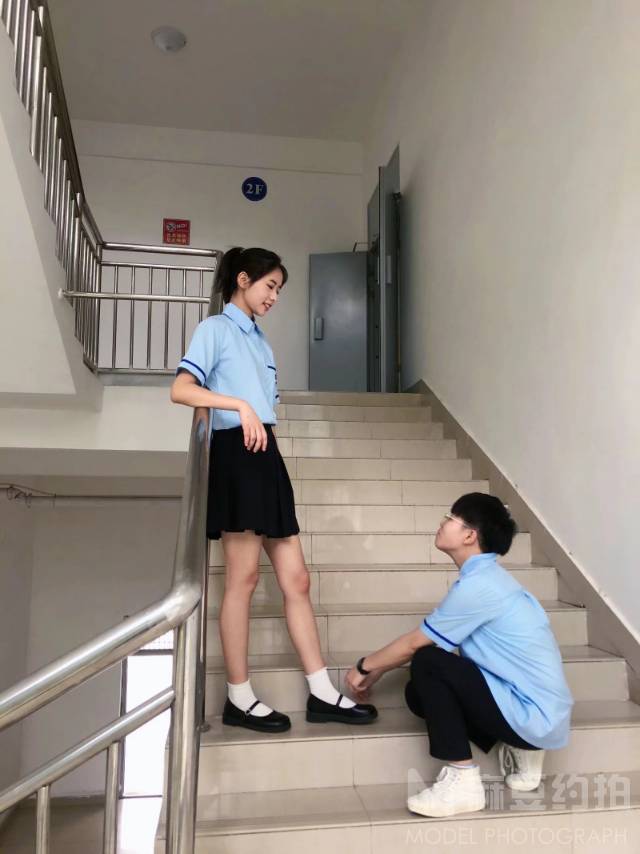 校园模特